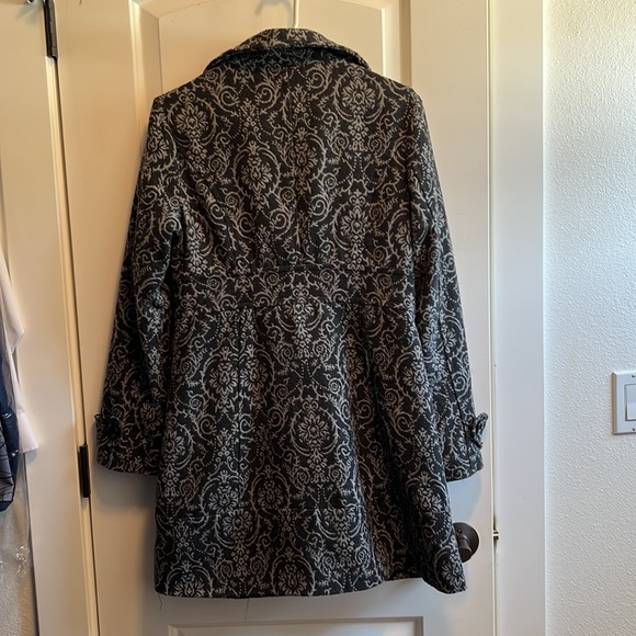 Jacket - Picture 5 of 6